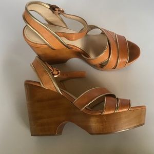 COACH Nikkie Wedge Wood Heel 7.5